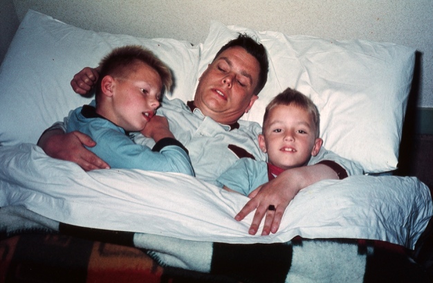 Kees met zijn twee zoons